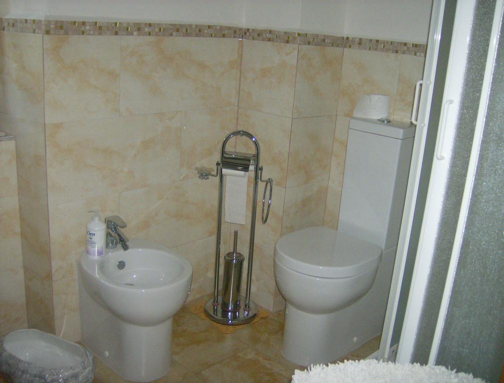 לינה וארוחת בוקר Terontola Casa Dina חדר תמונה