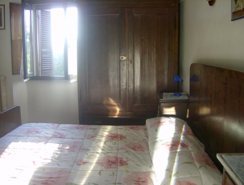 לינה וארוחת בוקר Terontola Casa Dina חדר תמונה